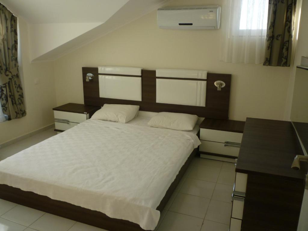 Orka Gardens Apartments 올루데니스 객실 사진