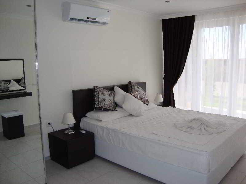 Orka Gardens Apartments 올루데니스 외부 사진